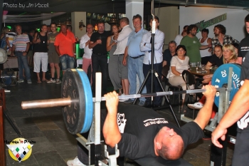 Vzpěračská exhibice