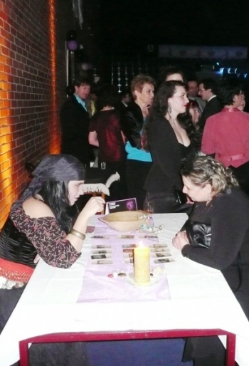 Karikaturista - Kartářka