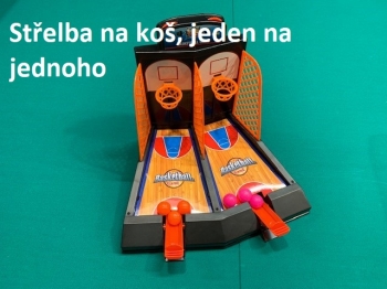 Kdo si hraje, nezlobí